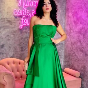 Vestido deslumbrante em verde